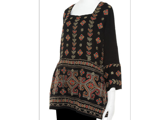 Cifra récord para un vestido de Chanel de 100 años