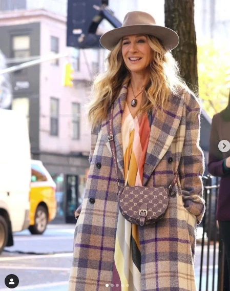 El total look de Sarah Jessica Parker que muestra las tendencias de la temporada que viene