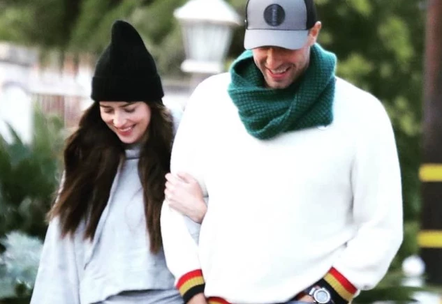 dakota johnson y chris martin
