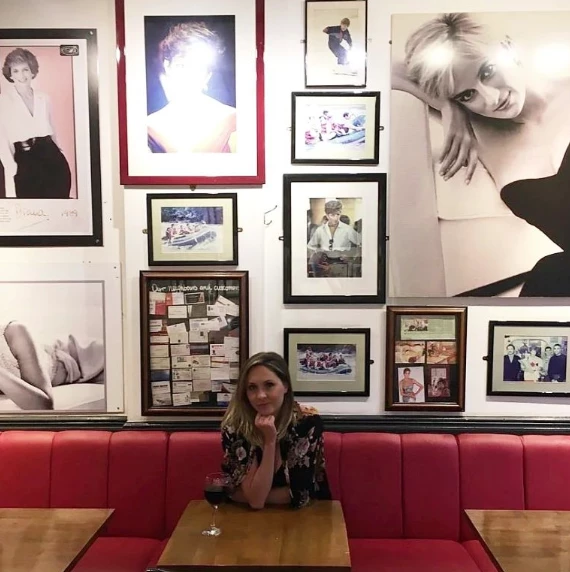 Esta es la cafetería que amaba Lady Di y que hoy lleva su nombre