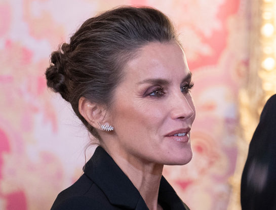 Letizia Ortiz tiene el esmoquin perfecto para una noche de festejos