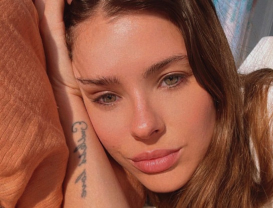 La apuesta trendy de la China Suárez en un vestido 