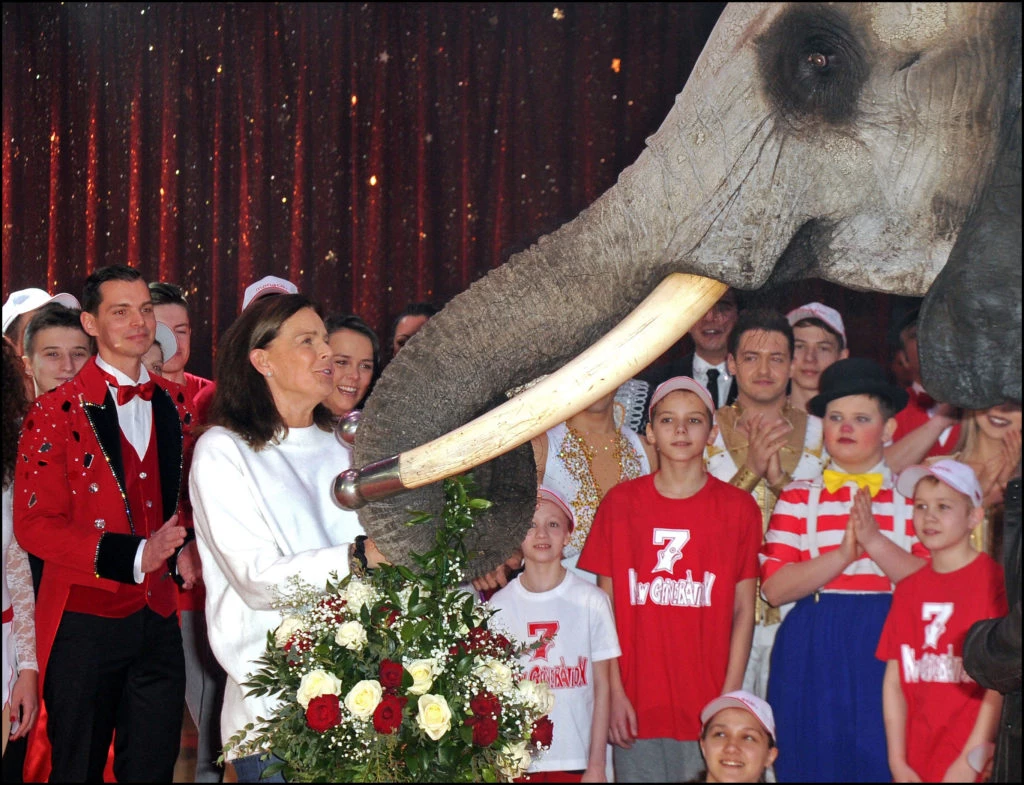 Estefanía de Mónaco, la princesa "rebelde" será abuela