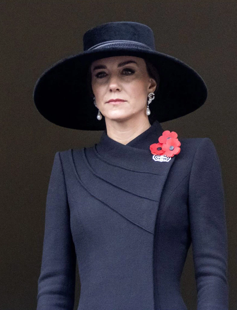 Kate Middleton estrenó una joya de más de 16 mil euros en el Día del Recuerdo a los caídos