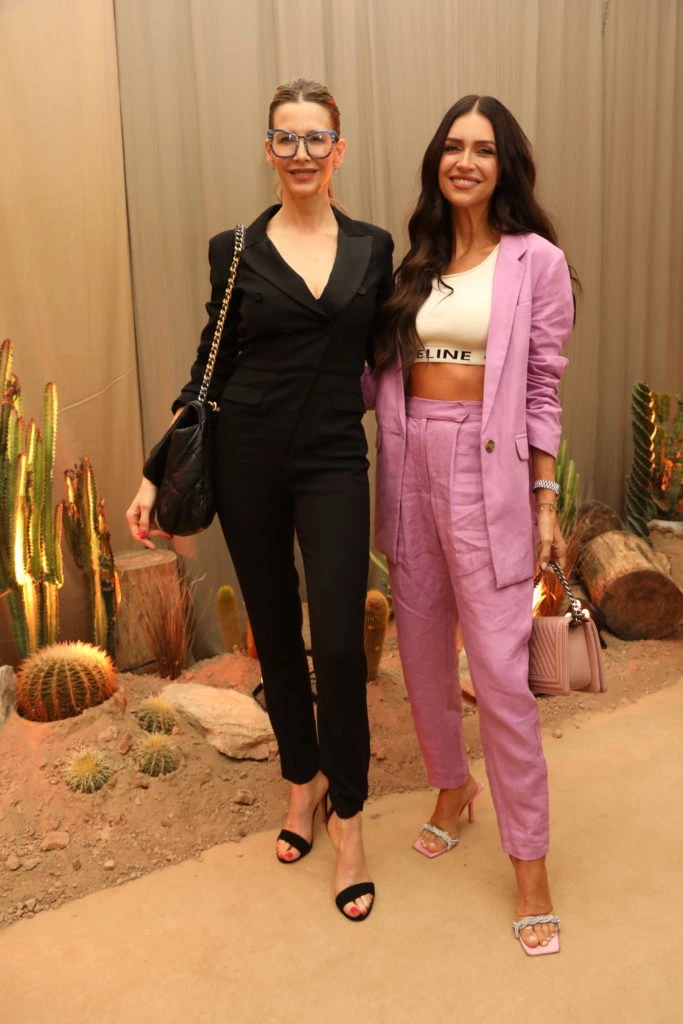Guillermina Valdes y Zaira Nara en el lanzamiento de Andina NFT