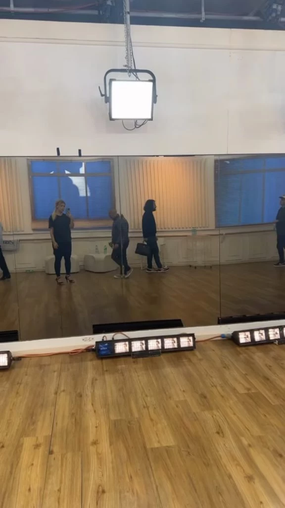 Wanda Nara preparándose para practicar la coreografía. Foto: Instagram.