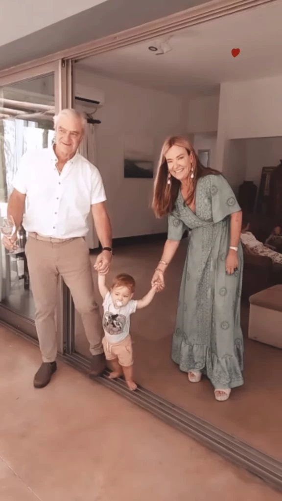 Las Trillizas de oro en el casamiento de Sonia e Isidro. Foto: Instagram.