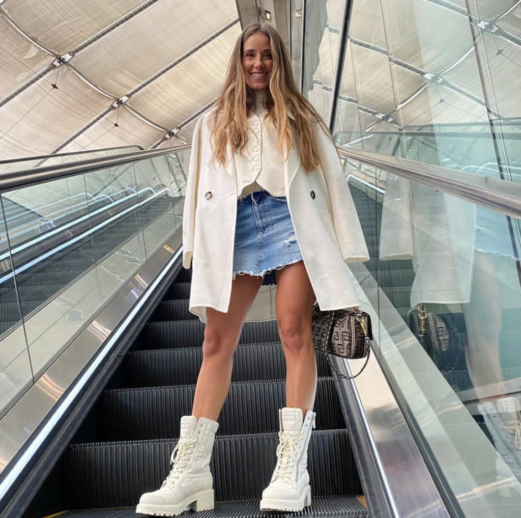 Sandra de la Vega y un look muy trendy. Foto: Instagram.