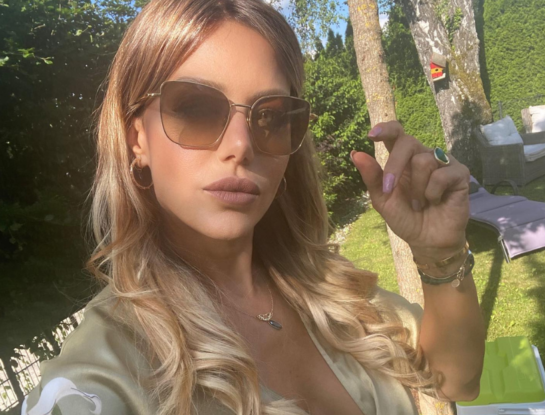 ¡Muy top! La despedida en París con amigas de Evangelina Anderson