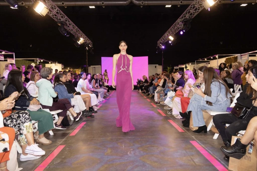 Desfile Vevu en Puro Diseño 2022