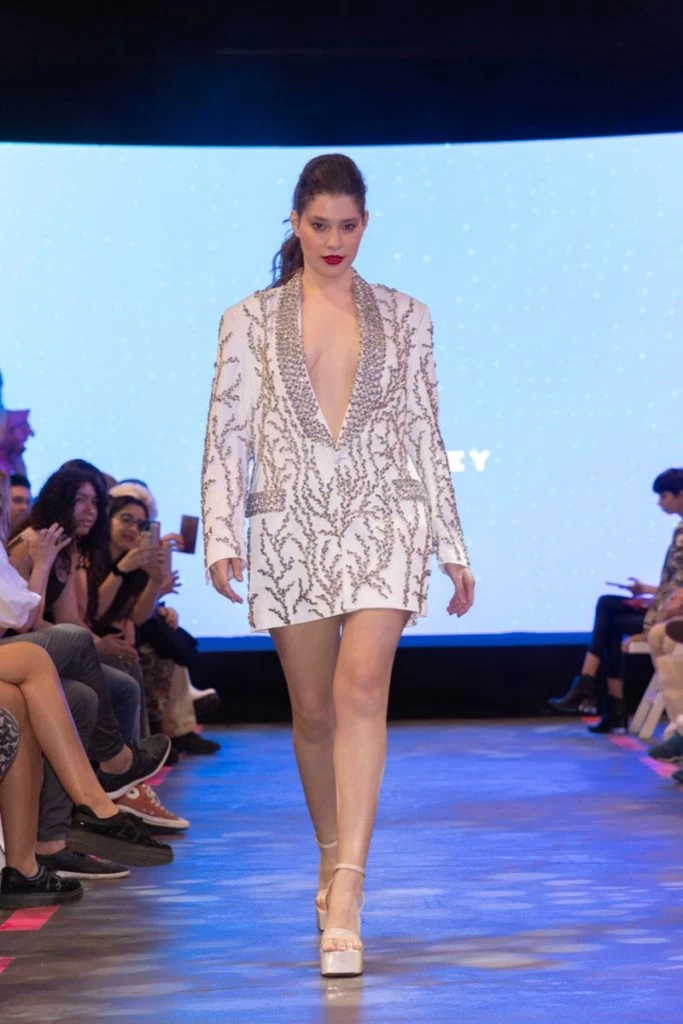 Desfile Jorge Rey en Puro diseño