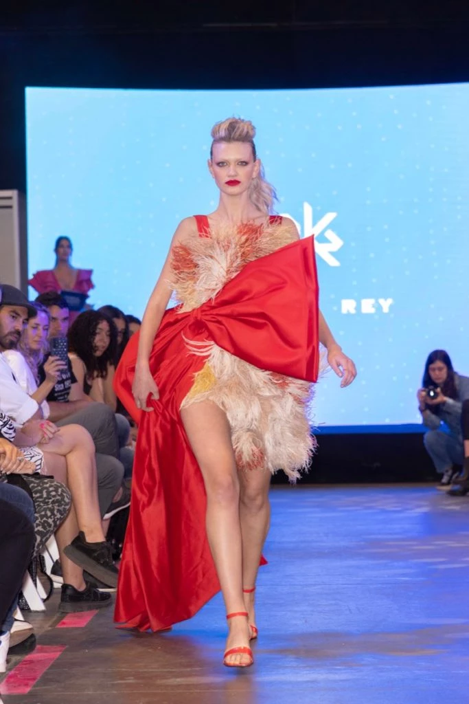 Desfile Jorge Rey en Puro diseño