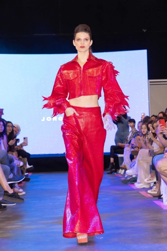 Desfile Jorge Rey en Puro diseño