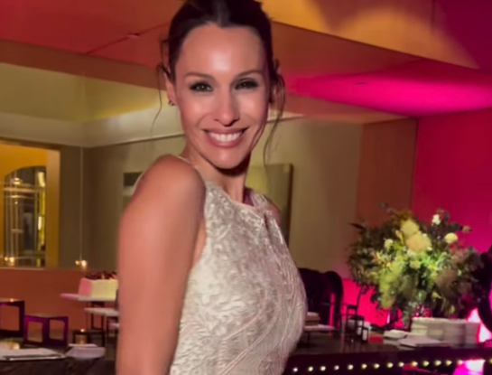 El impactante outfit de Pampita en la gala solidaria de Valeria Mazza 