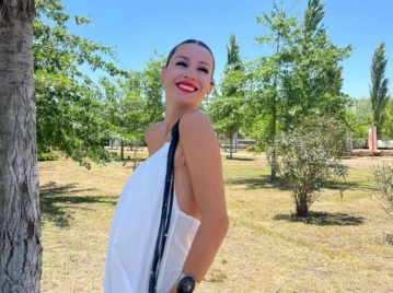 Pampita mostró el look perfecto para una fiesta al aire libre