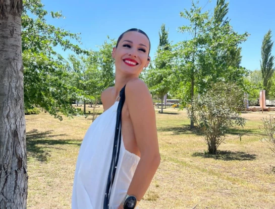 Pampita mostró el look perfecto para una fiesta al aire libre