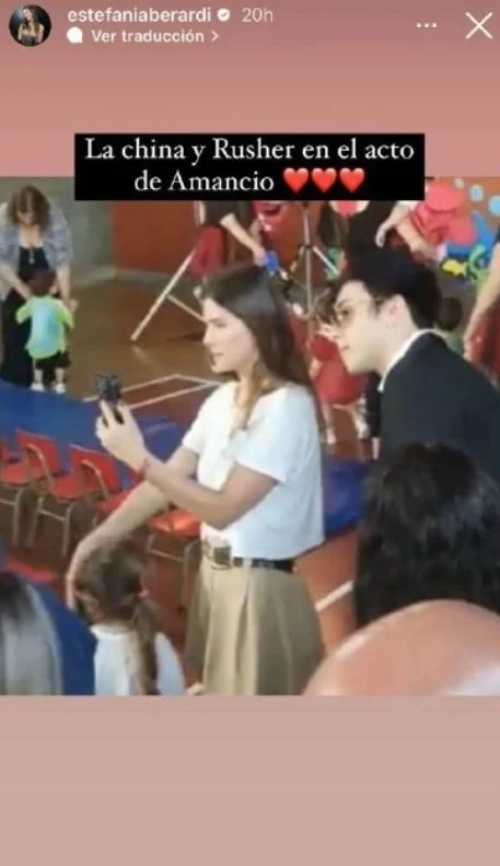 Rusherking en el acto escolar de Amancio, el hijo de la China Suárez