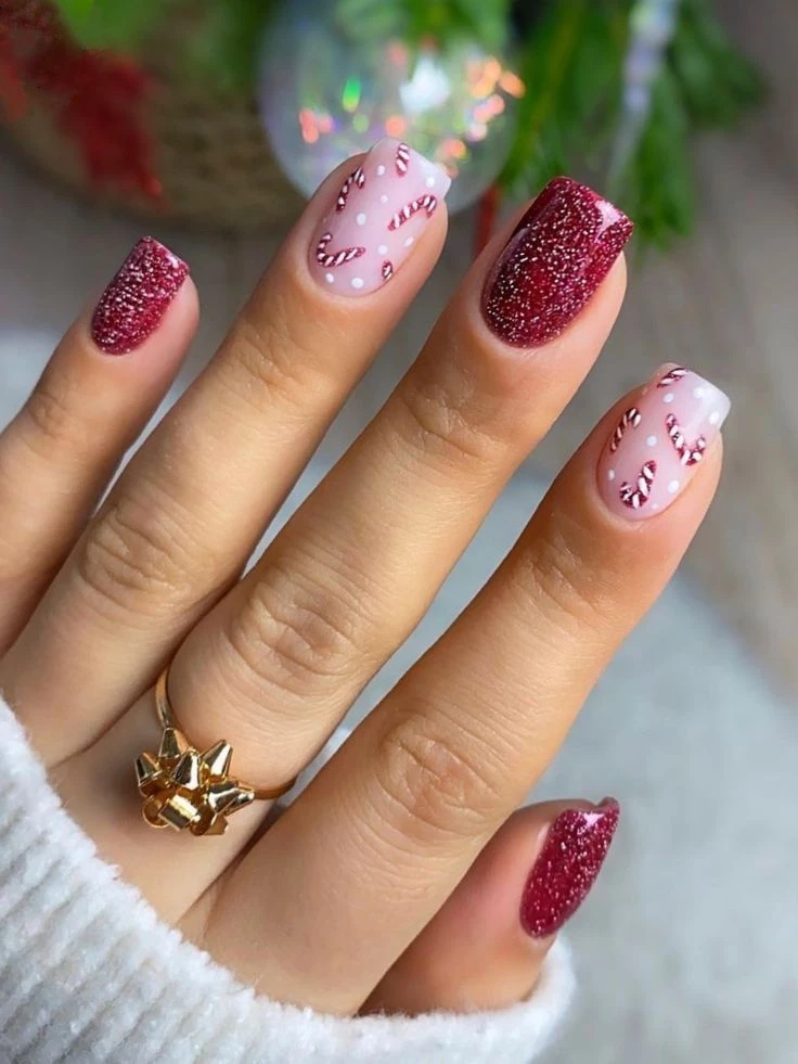 8 ideas de "manicura navideña" súper originales para lucir estas Fiestas