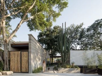 UNA-CASA-REPLETA-DE-ARTE-Y-ARTESANIAS