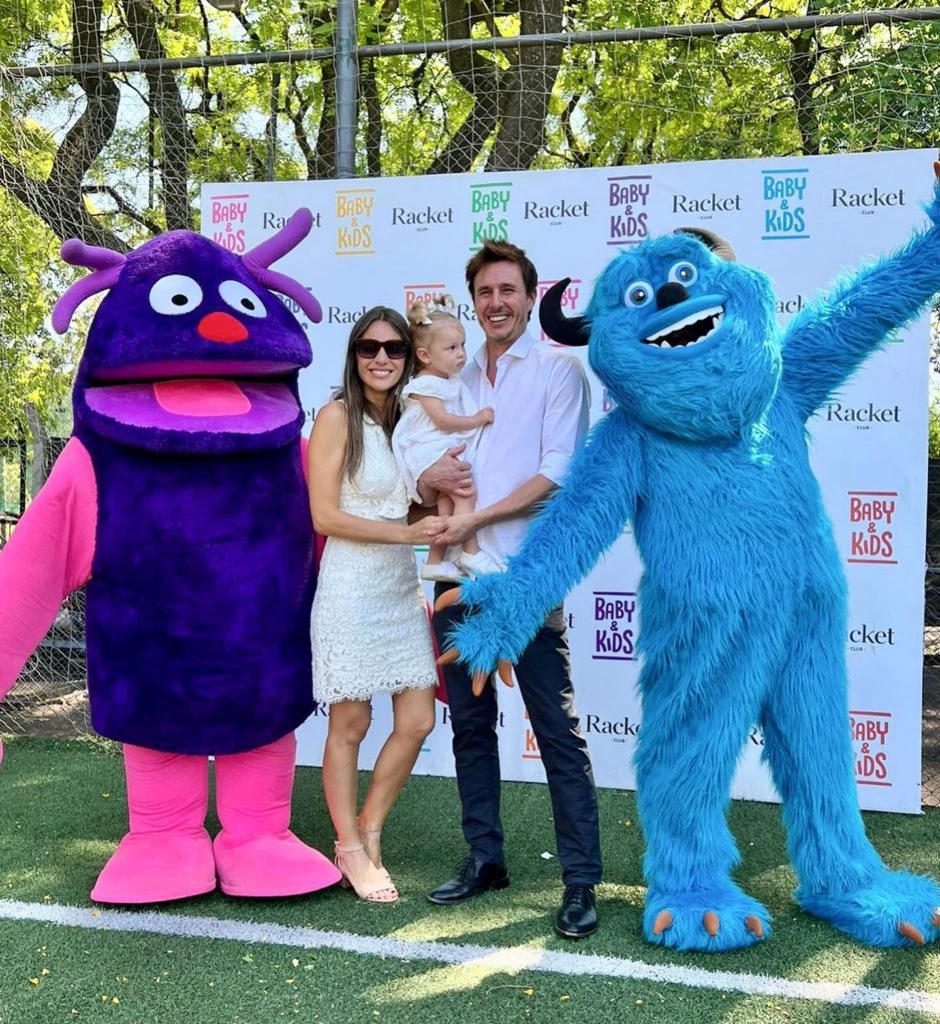 Las fotos de Pampita y Roberto García Moritán en la Fiesta de Egresaditos de Ana, su hija