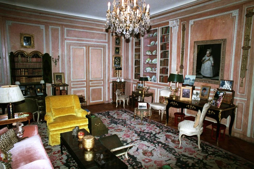 Cómo es Villa Windsor, la casa que compro Al-Fayed para acercarse a la reina Isabel II