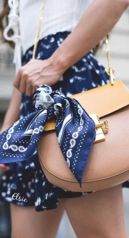 5 estilismos que podés armar con un pañuelo