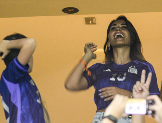 Las fotos de Antonela Roccuzzo y sus hijos viviendo el triunfo de la selección