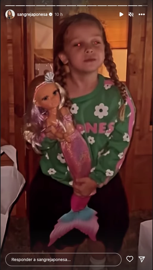 China Suárez e hijos