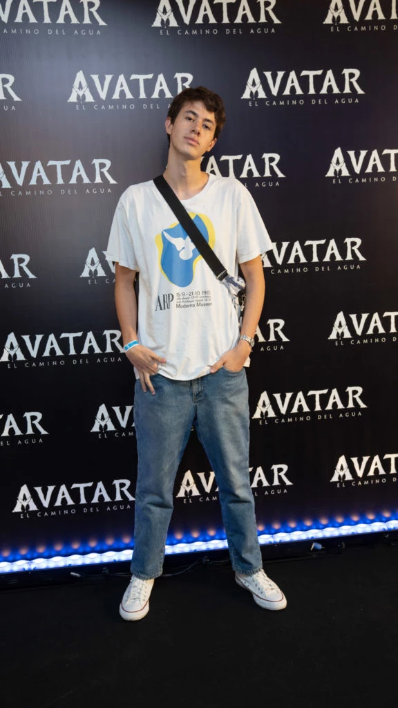 Dante Ortega en el estreno de Avatar el camino del agua