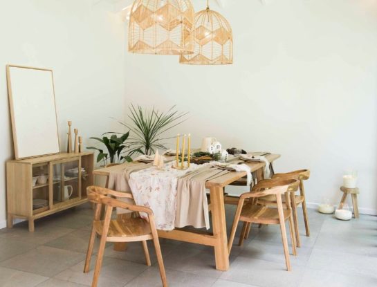 Navidad: cómo armar una mesa formal en tonalidades tierra