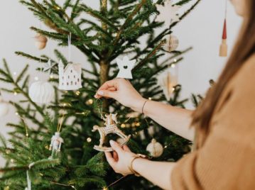 Las mejores ideas para decorar el árbol de Navidad y darle un estilo más moderno