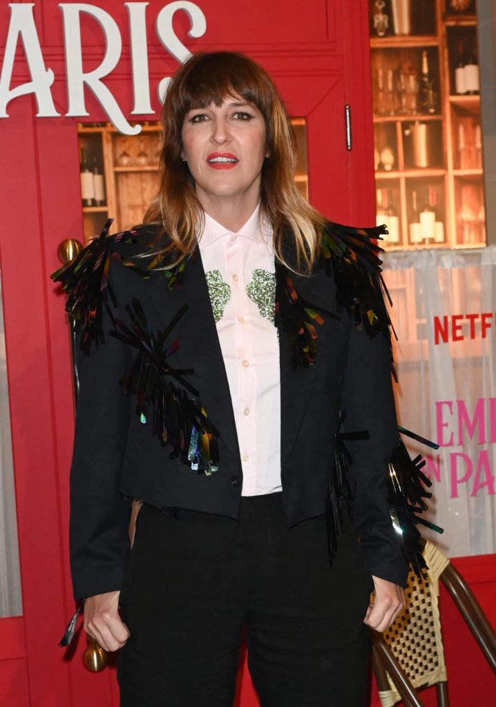 Daphné Bürki en el estreno de Emily in Paris