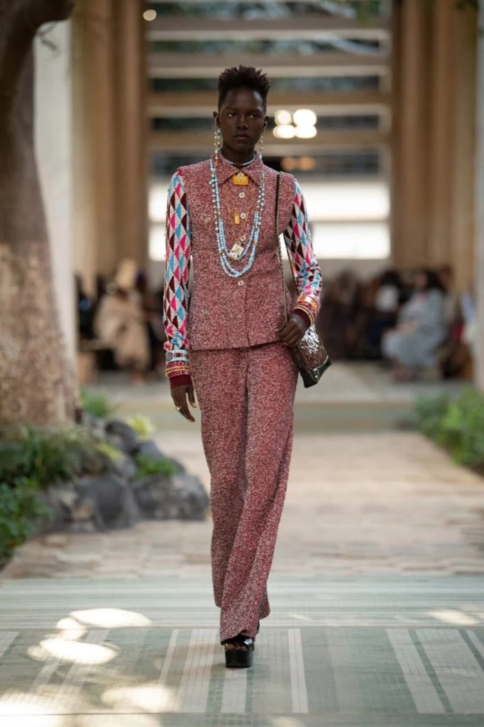 Desfile Chanel en Dakar