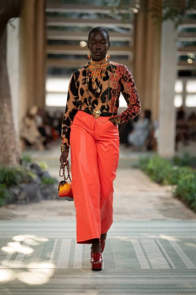 Desfile Chanel en Dakar