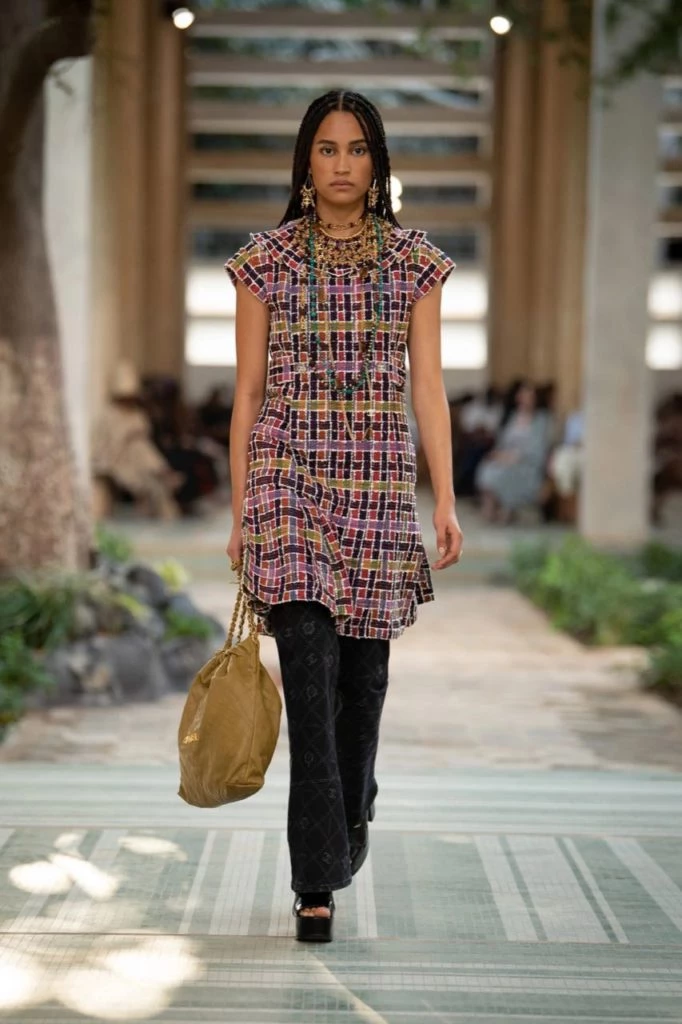 Desfile Chanel en Dakar