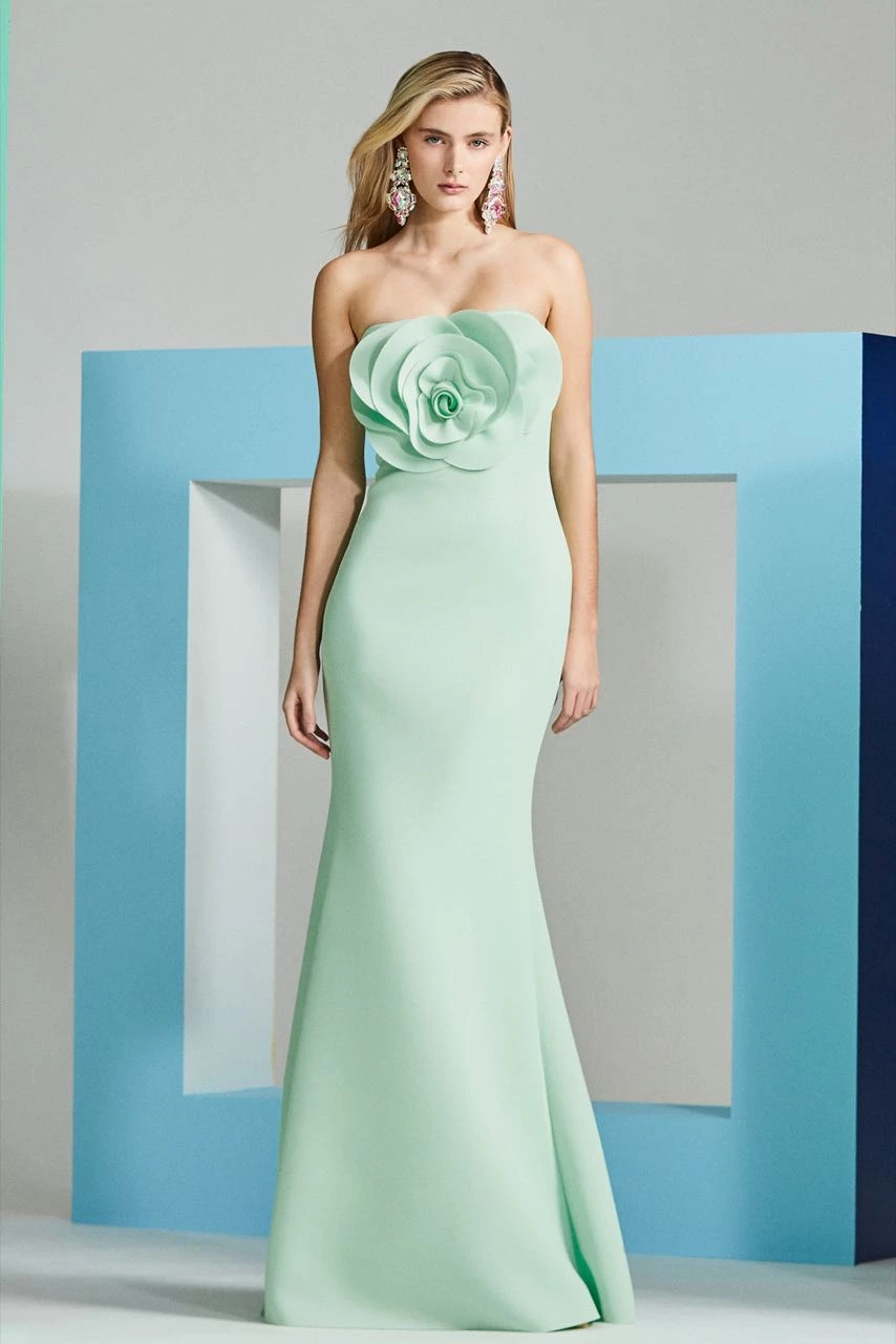 Badgley Mischka pre fall 2023