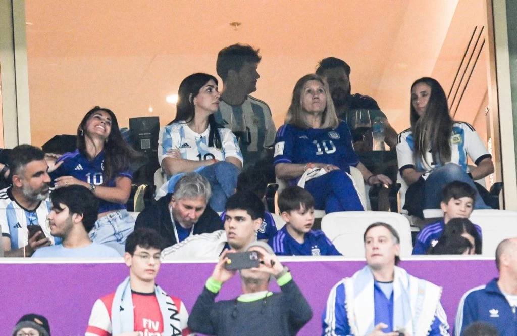 Antonela Roccuzzo en partido Argentina contra Croacia