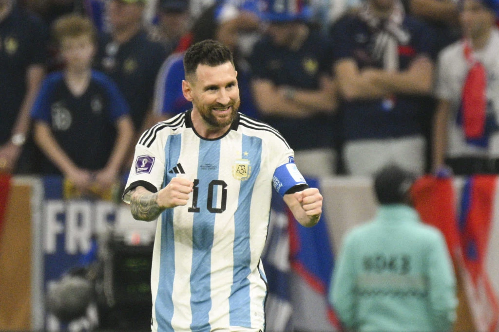 LEO MESSI CELEBRANDO el gol