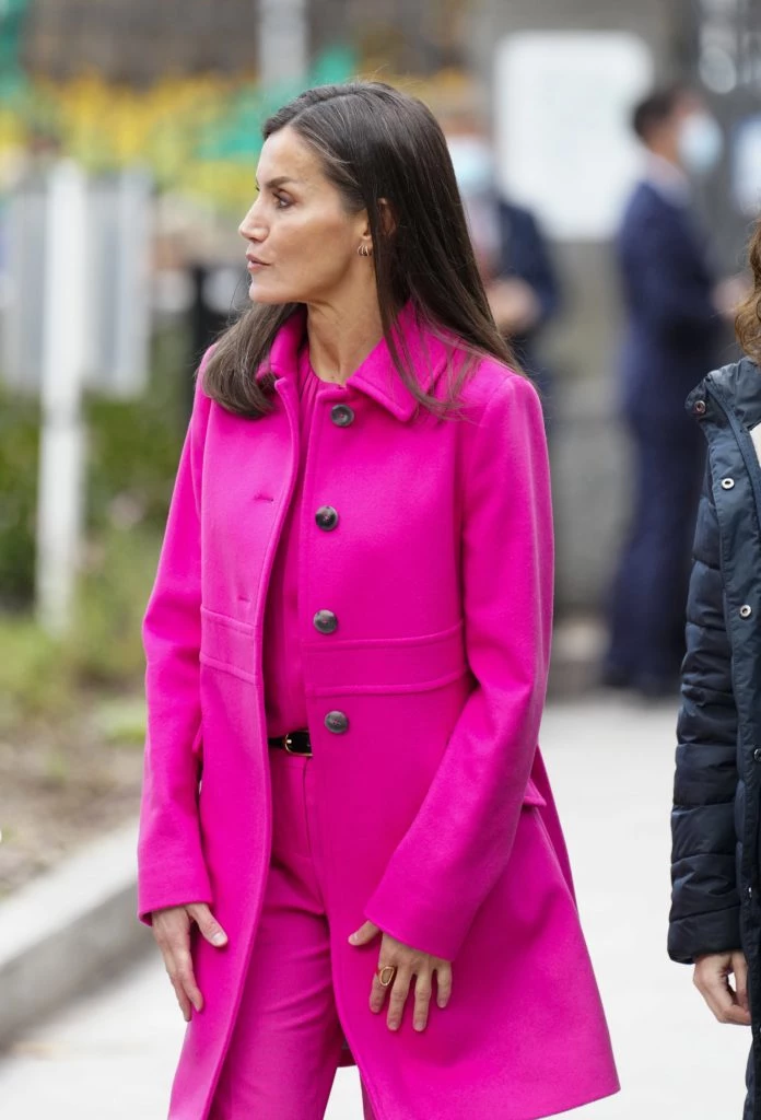 Letizia lució la versión más chic del barbiecore