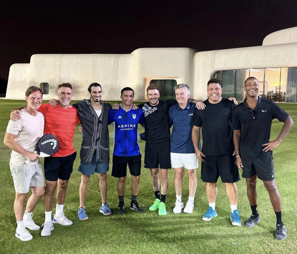 Ronaldo, Gabriel Batistuta y David Beckham jugaron al pádel en Qatar. Foto: Instagram.