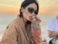Lali Esposito llevó unos exclusivos lentes Versace en el desierto de Qatar