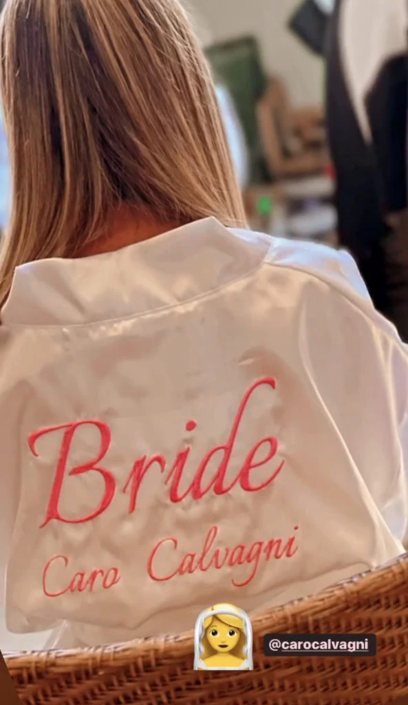 Carolina Calvagni usó una bata personalizada. Foto: Instagram.