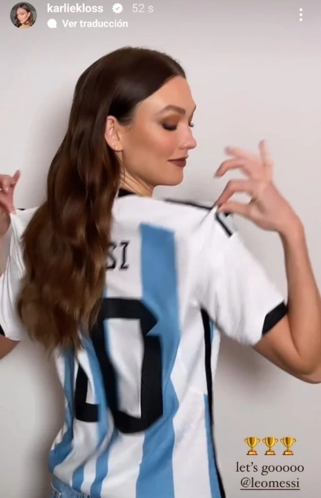 Karlie Kloss alentó a la Selección