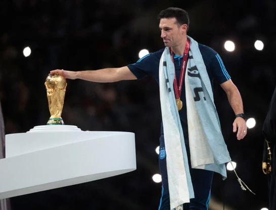Pujato, entre el orgullo por su héroe, Scaloni, y la alegría teñida de luto: "En cualquier momento va a haber una calle de Lionel"