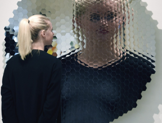 La ciencia demostró que nos percibimos a nosotros mismos diferente de cómo nos ven los demás