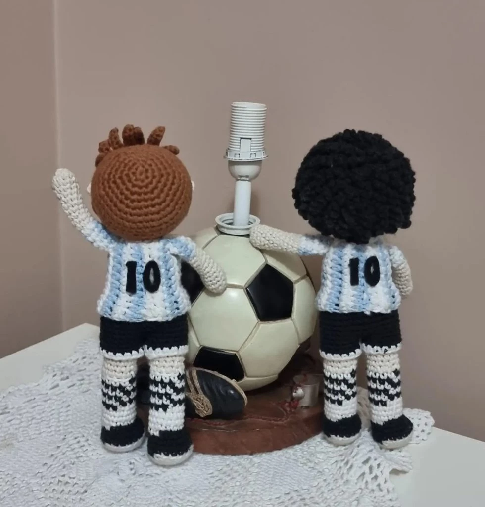 Messi y Maradona amigurumi.