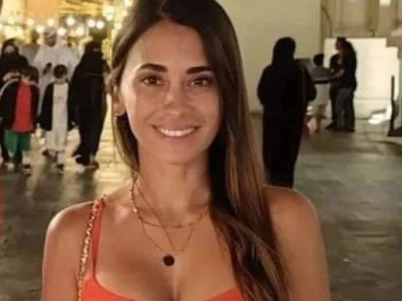 El look de Antonela Roccuzzo en Qatar