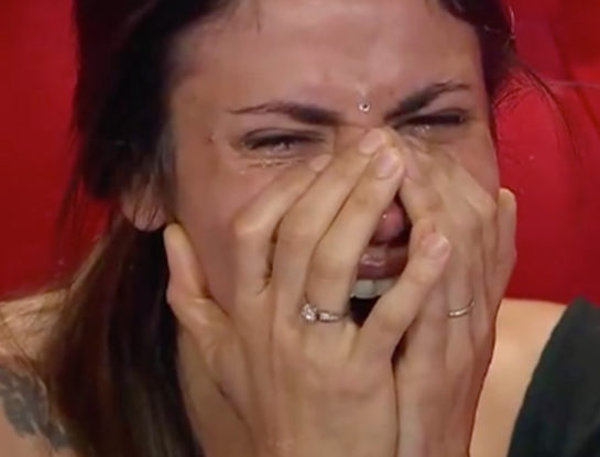 "Mamá te extrañamos": Romina de GH entró en crisis y se quebró con el mensaje de sus hijas por Navidad