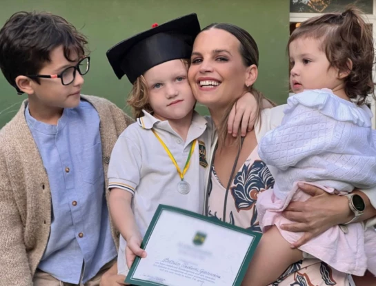 ¡Mamá orgullosa! Sabrina Garciarena compartió fotos de la graduación de su hijo Beltrán del jardín de infantes 