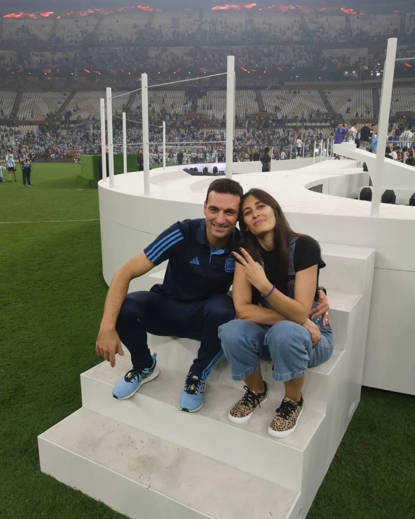 Lionel Scaloni y su esposa Eliana